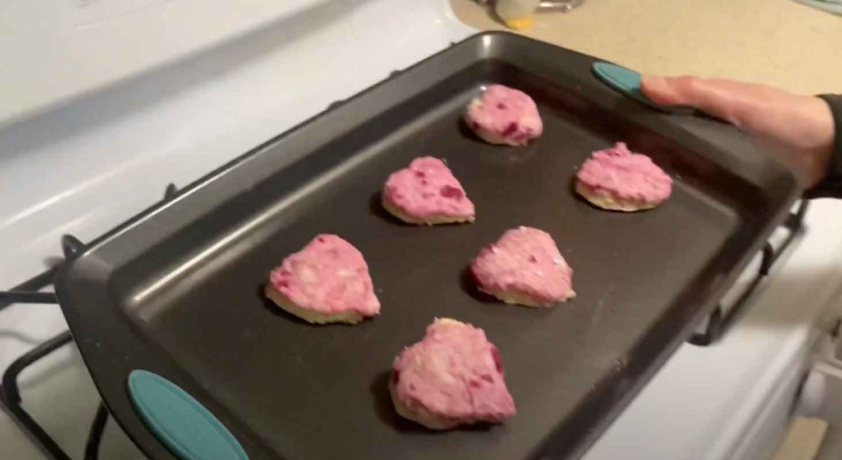 How to Make DIY Valentine’s Day Dog Treats